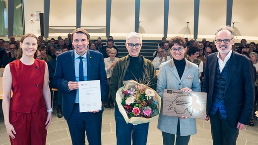 Bild von Radio- und Fernsehpreis der Ostschweiz 2025 an Bündner Dokumentarfilmerin Susanna Fanzun