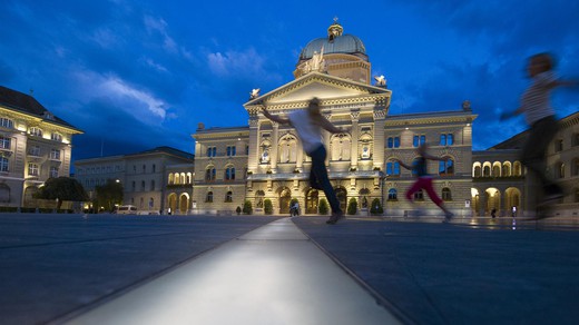 Bild von Besuch in Bern: Parlamentsgebäude und Studio Bundeshaus